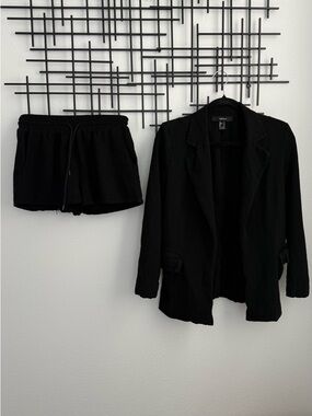 Forever 21 Black Blazer & Shorts Set Women’s Small 2PC